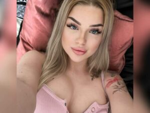 Lea-Rose Sex-im-Internet- Porno | Teen 18 Jahre -